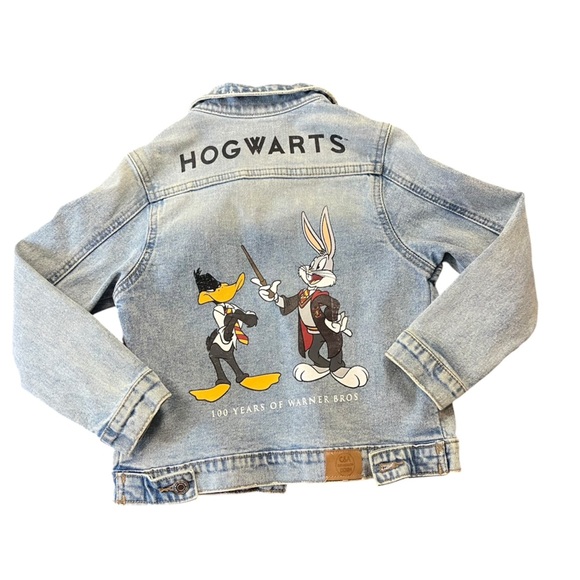 3/$30 🍂 Warner Bro. Looney Tunes Hogwarts Kids Denim Jacket - Picture 4 of 7